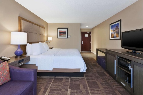 Hampton Inn By Hilton Waterbury image 8